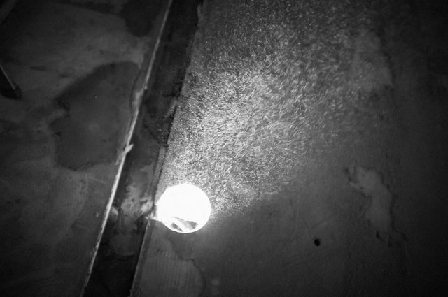 Die Tür — Setdetail Licht